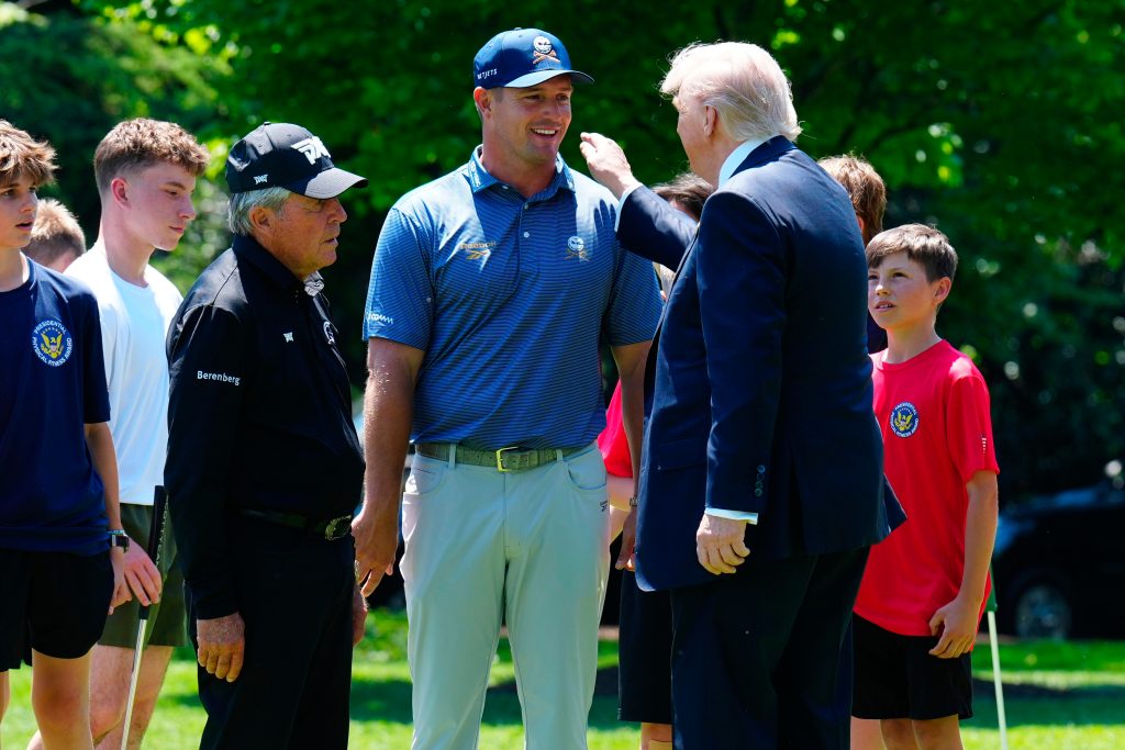 7ee31eab4f53 Trump Ireland 64766 d257b